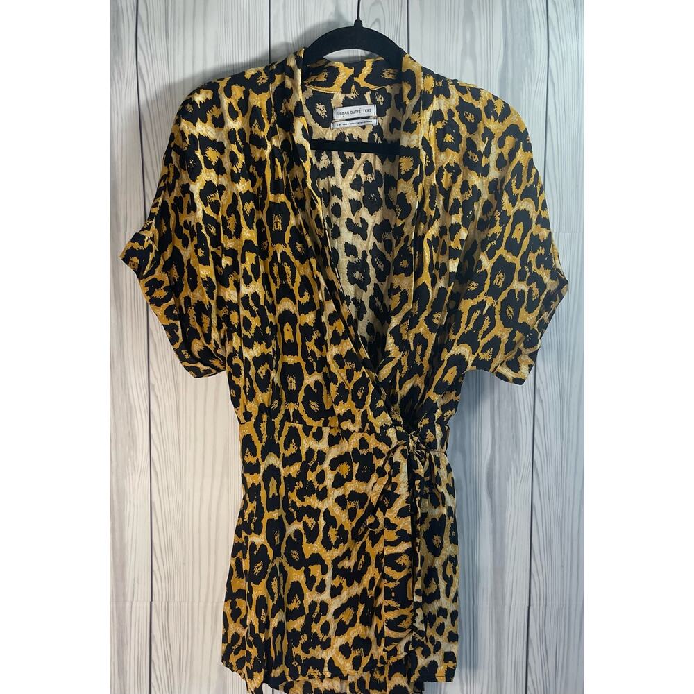 Urban Outfitters Animal Print Cut Out Tie Front Romper Women's Size Small